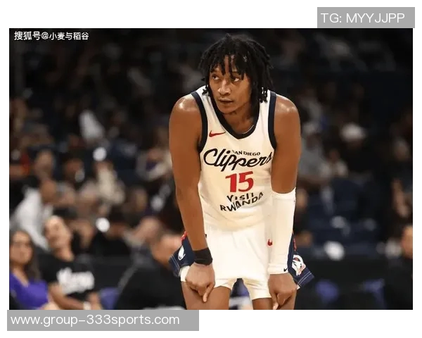 快船新援小泰泰华盛顿将身披15号球衣接替尤班克斯的传奇位置