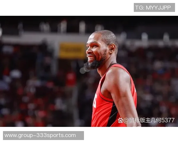 火箭主场胜利海报发布杜兰特与伊森击掌瞬间定格精彩时刻